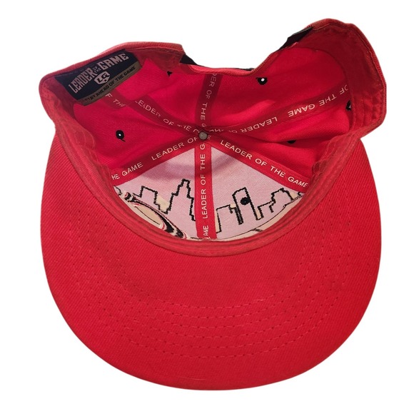 Leader of the Game Chicago Snapback Hat Red Black Skyline Bulls Graphic Cap - Picture 5 of 8